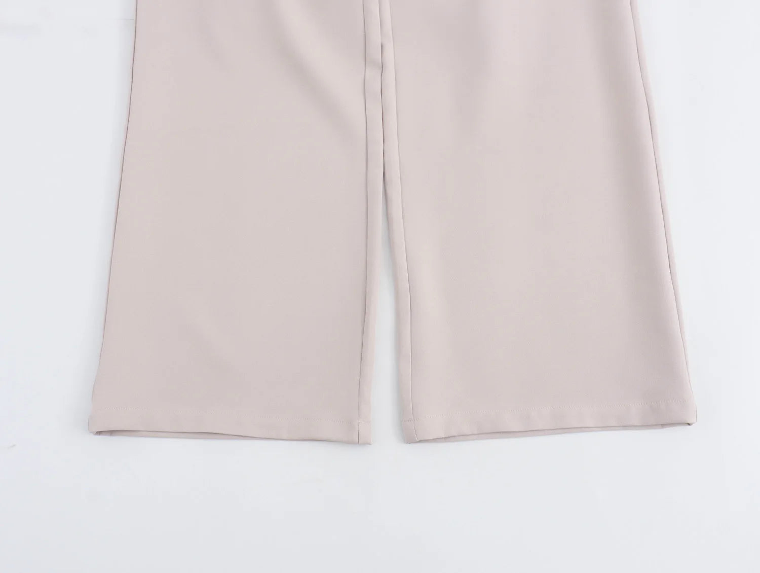 2-Piece Set: Halter Neck Cropped Vest Top And Trousers