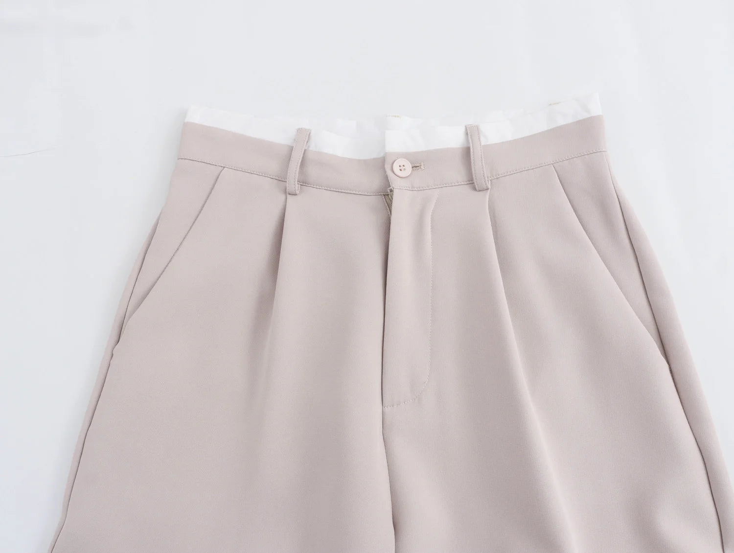 2-Piece Set: Halter Neck Cropped Vest Top And Trousers